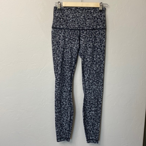 Lululemon wunder under black and white leggings size 8 - Picture 1 of 9
